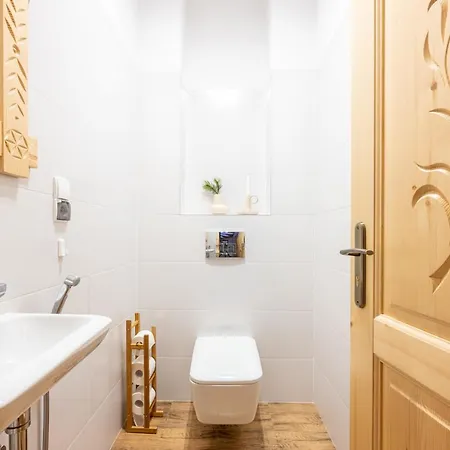 Regle 5 Guide's House Apartment