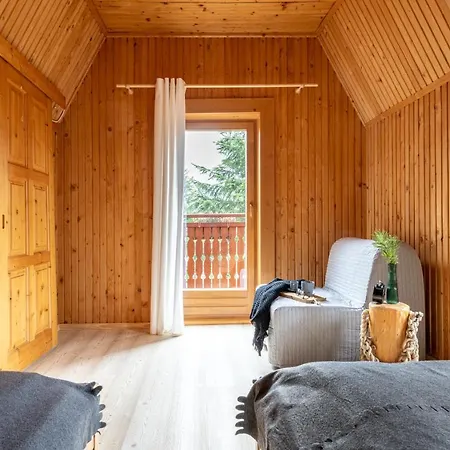 Regle 5 Guide's House *