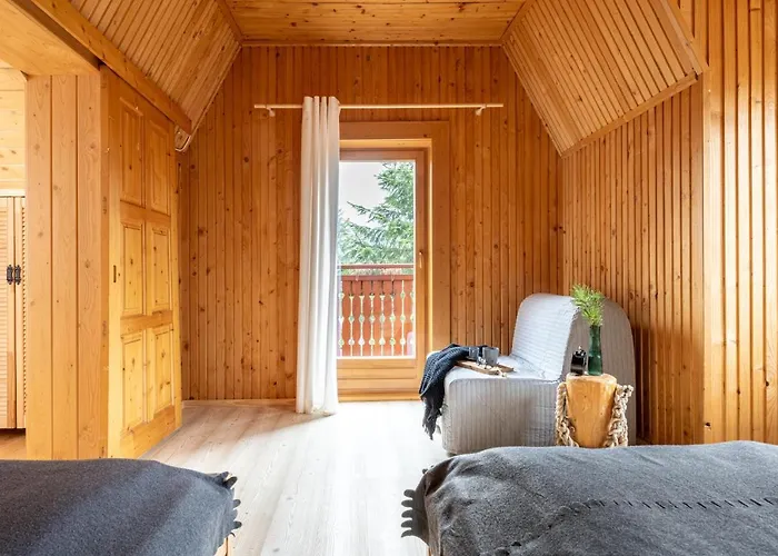 Regle 5 Guide's House *